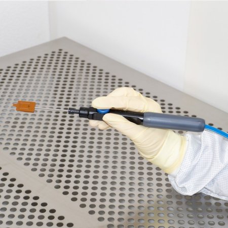 Vacuum Tip Polyimide 50-100 mm Knife Edge (for silicon and glass wafers)